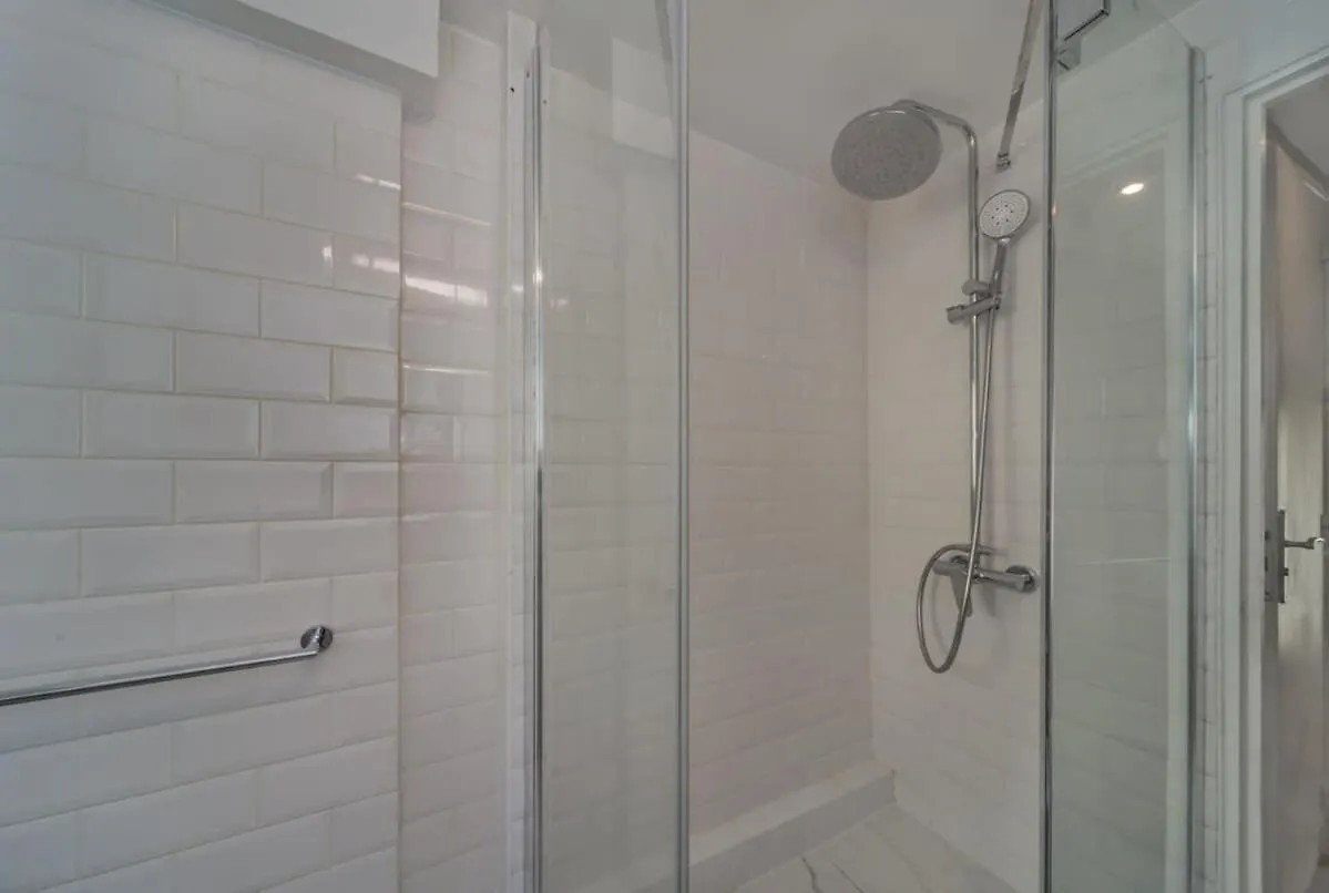 Classy Bourgeois - Chic 2 Bedroom In Le Marais Apartment Paris