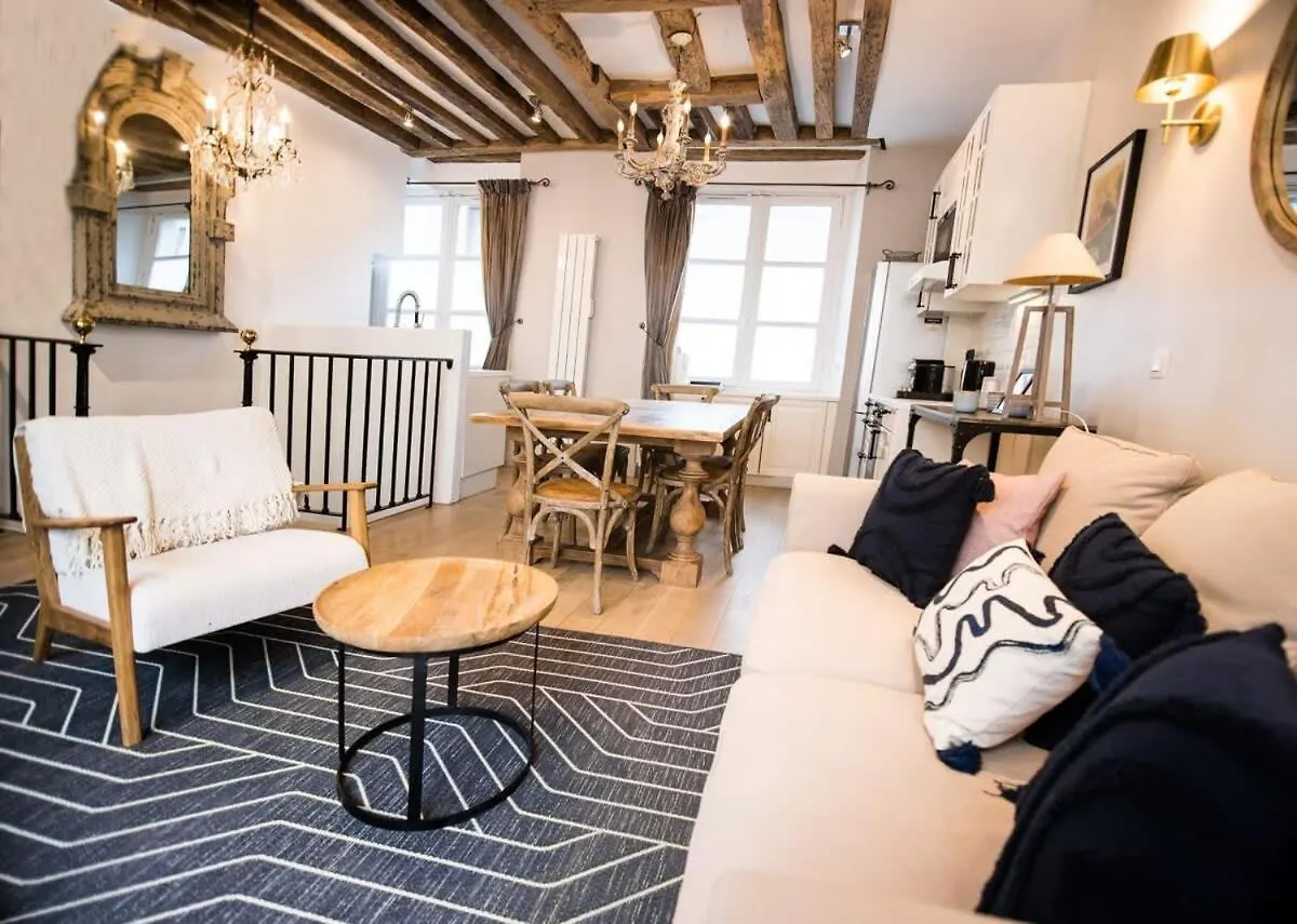 Apartment Classy Bourgeois - Chic 2 Bedroom In Le Marais Paris